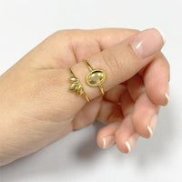 anillo fino estilo boho con ovalo en plata de ley con baño de oro 18 kilates. Gold plated sterling silver oval boho ring. 