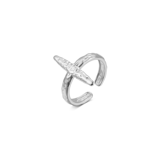 anillo ajustable para verano en forma de colmillo. Puedes elegirlo en dorado o plateado y es resistente al agua. está confeccionado en acero hipoalergénico e inoxidable. Gold plated stainless steel adjustable waterproof tusk ring. talla única ajustable. 
