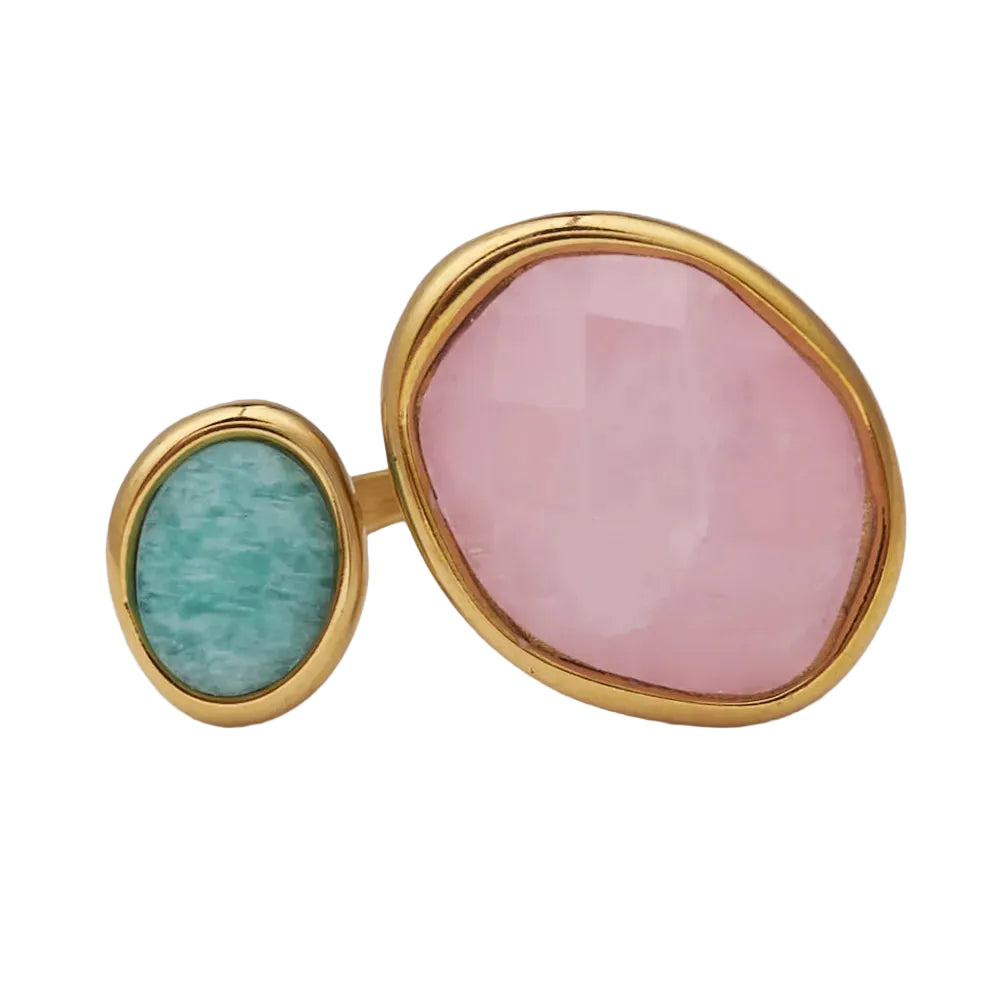 anillo ajustable,grande, dorado y resistente al agua ideal para  completar look de nvitada a bodas, bautizos y comuniones. está confeccionado en acero hipoalergénico y piedra natural y es la idea de regalo perfecto para el día de la madre o amigo invisible. Gold plated stainless steel adjustable waterproof ring