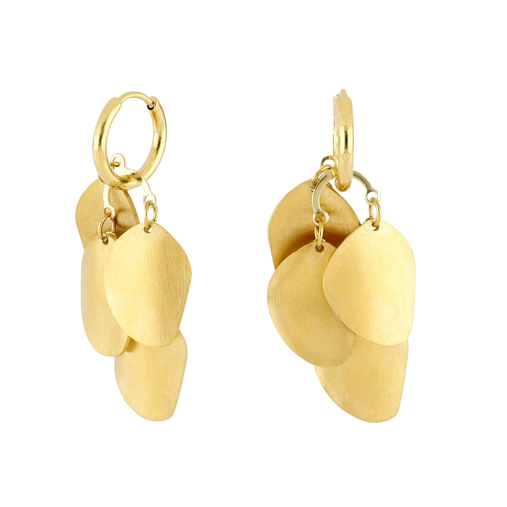 pendientes  largos de aro 2 en 1  con colgante de hojas de quita y pon. Son resistentes al agua porque están confeccionados en acero inoxidable con baño de oro. Tienen un colgante intercambiable de cuatro hojas. Gold plated stainless Steel long leaves waterproof hoop earrings for piercing.