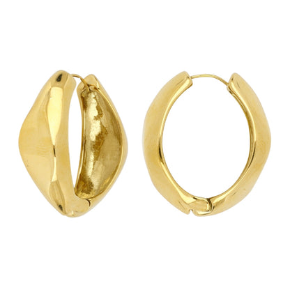pendientes de aro grande con forma de onda en acero hipoalergénico y resistente al agua. disponibles en dorado y plateado. gold plated stainless steel wavy hoop earrings