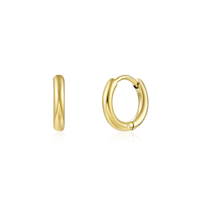 Aros básicos de piercing básicos con cierre fácil resistentes al agua. Son hipoalergénicos y están confeccionados en acero inoxidable con baño de oro 18 kilates. Gold plated stainless steel waterproof hoop earrings for helix piercing.