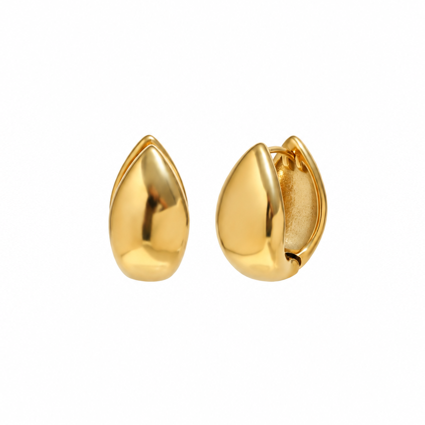 pendientes de aro ovalado grueso confeccionados en acero 316L hipoalergénico con baño de oro 18 kilates. gold plated stainless steel chunky oval hoop earrings