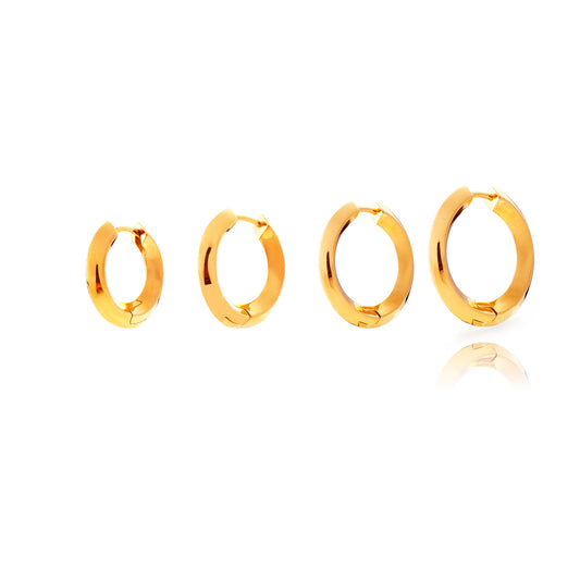 Aros gruesos con relieve de cierre fácil resistentes al agua. Son hipoalergénicos y están confeccionados en acero inoxidable con baño de oro 18 kilates. Gold plated stainless steel waterproof big hoop earrings