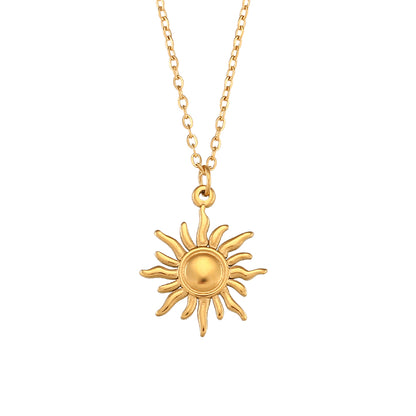 COLLAR largo con sol resistente al agua confeccionado en acero inoxidable con baño de oro 18 kilates. Gold plated stainless Steel adjustable waterproof gold plated stainless steel long sun pendant necklace