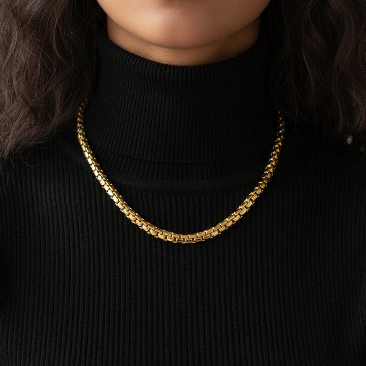 collar de cadena  veneciana dorada vintage con eslabón grande estilo años 80 y 90. gold plated stainless steel vintage chunky chain necklace