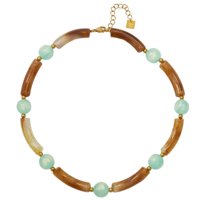 collar para verano tipo anna winthour con abalorios color ámbar o miel y turquesa.