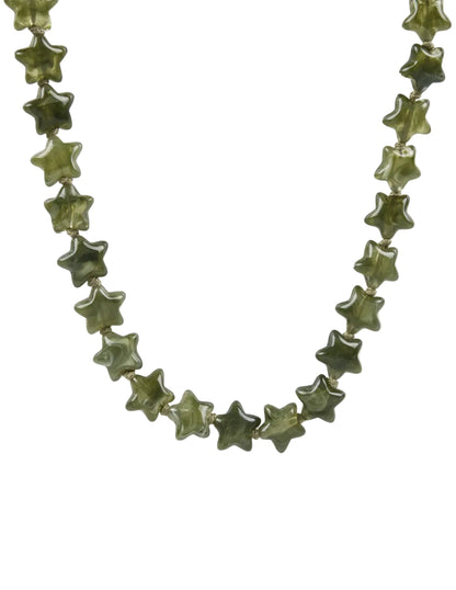 Collar de estrellas de resina para verano en colores rojo coral, verde oliva o marrón tostado.