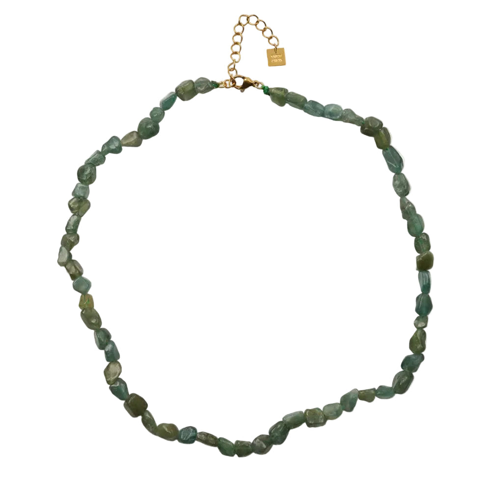 collar estilo boho de piedra mineral natural epidota verde. Ideal para verano, para regalar en el día de la madre y para llevar a la playa