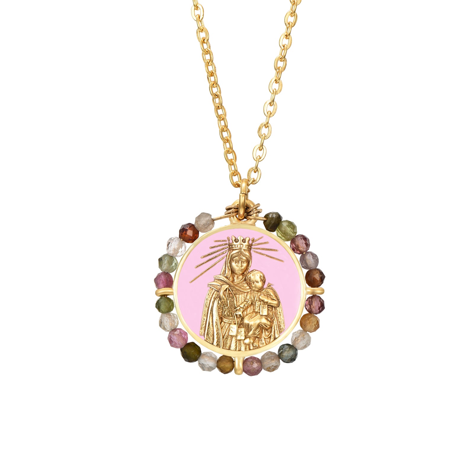 collar o cadena con medalla de la virgen del carmen y piedra mineral labradorita. Esta gargantilla está confeccionada en acero 316L hipoalergénico con baño de oro 18 kilates y es resistente al agua. Gold plated stainless steel virgin mary pendant necklace with natural mineral stone. 