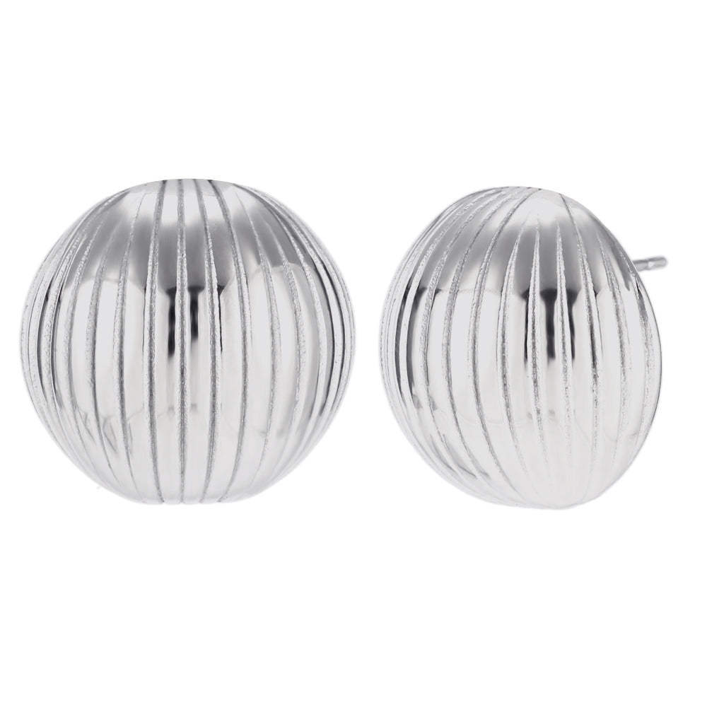 pendientes de bola de discoteca en acero hipoalergénico y resistente al agua. Acabados en dorado y plateado. Son estilo años 60 y 70 , perfectos para invitadas a boda, comunión, bautizo o para regalar a una madre. No pesan y son adecuados para oreja rasgada. 