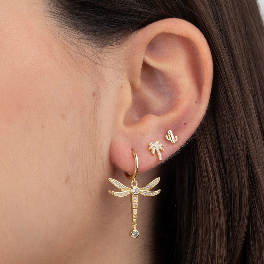 pendientes para verano de palmeras. Son perfectos para piercing y el material es de plata de ley con baño de oro 18 kilates. gold plated sterling silver sunglasses earrings