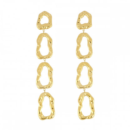 pendientes de largos de fiesta con ESLABONES GRUESOS martelé para una invitada a boda o evento. No pesan. Son hipoalergénicos y resistentes al agua. Gold plated stainless steel long CHAIN earrings