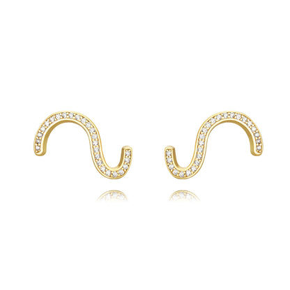 pendientes con forma de onda u ola de plata de ley con baño de oro y circonitas. Se pueden llevar de piercing en el cartílago. Gold plated sterling silver wave zircon earrings