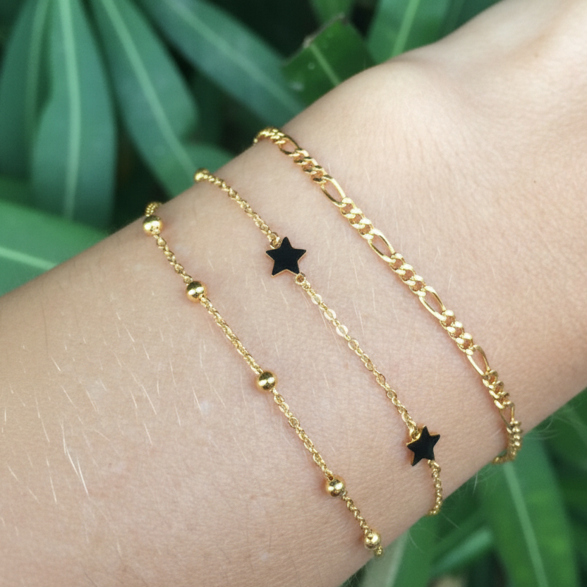 pulsera de cadena con bolitas confeccionada en plata de ley y bañada en oro 18 