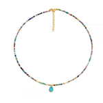 gargantilla de minerales naturales multicolor con colgante de turquesa para verano. Natural stone multicolor necklace with turquoise pendant