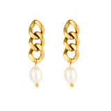 Pendientes largos de eslabón grueso estilo vintage con perla natural. Gold plated vintage chunky chain long pearl earrings